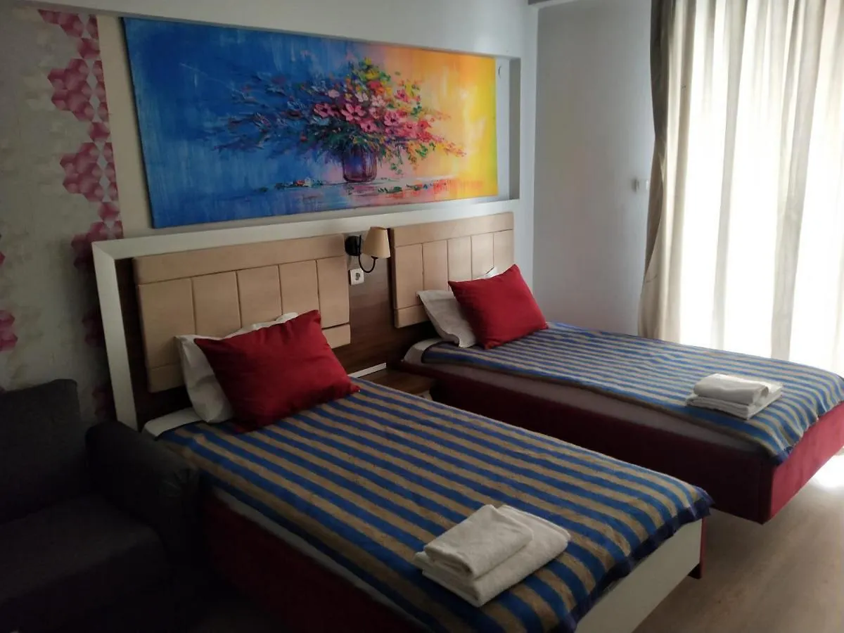 Bed & Breakfast Central And Comfy Hotel Room Near Popular Attractions In Kusadasi